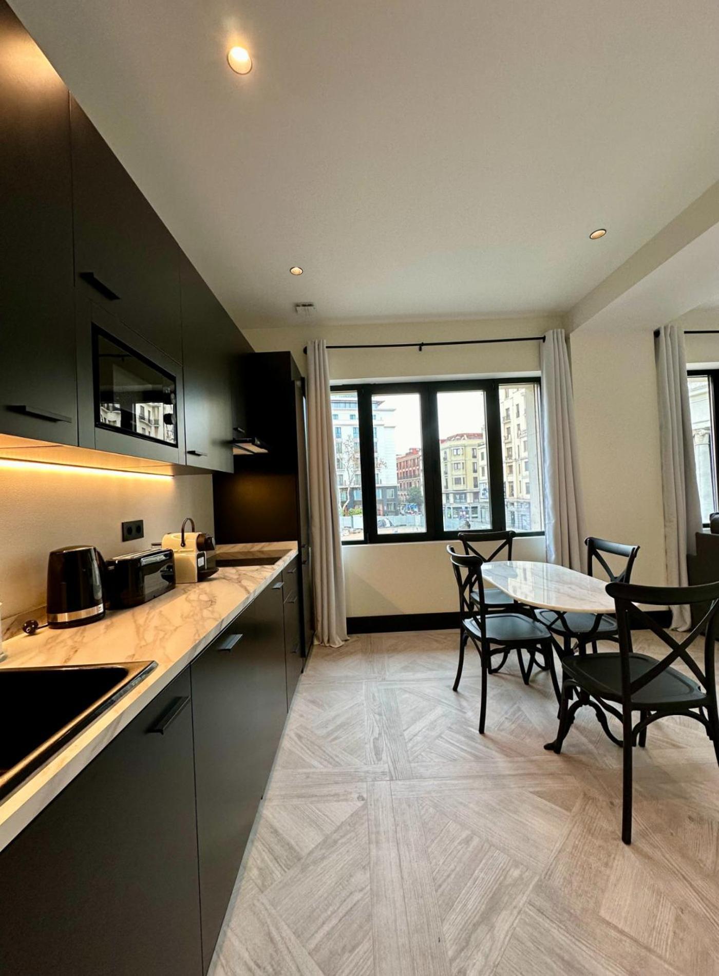Chic Apt Para 4Pax En Plaza Del Carmen-Gran Via E2 Madrid Exterior photo